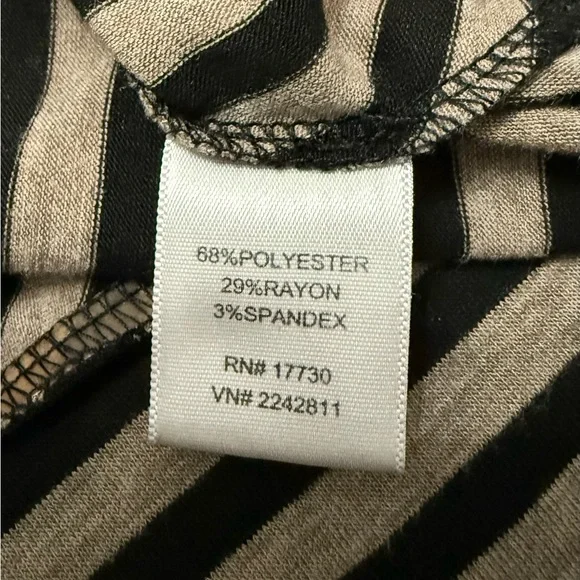 Black and tan Striped V-Neck Top - Picture 5 of 8